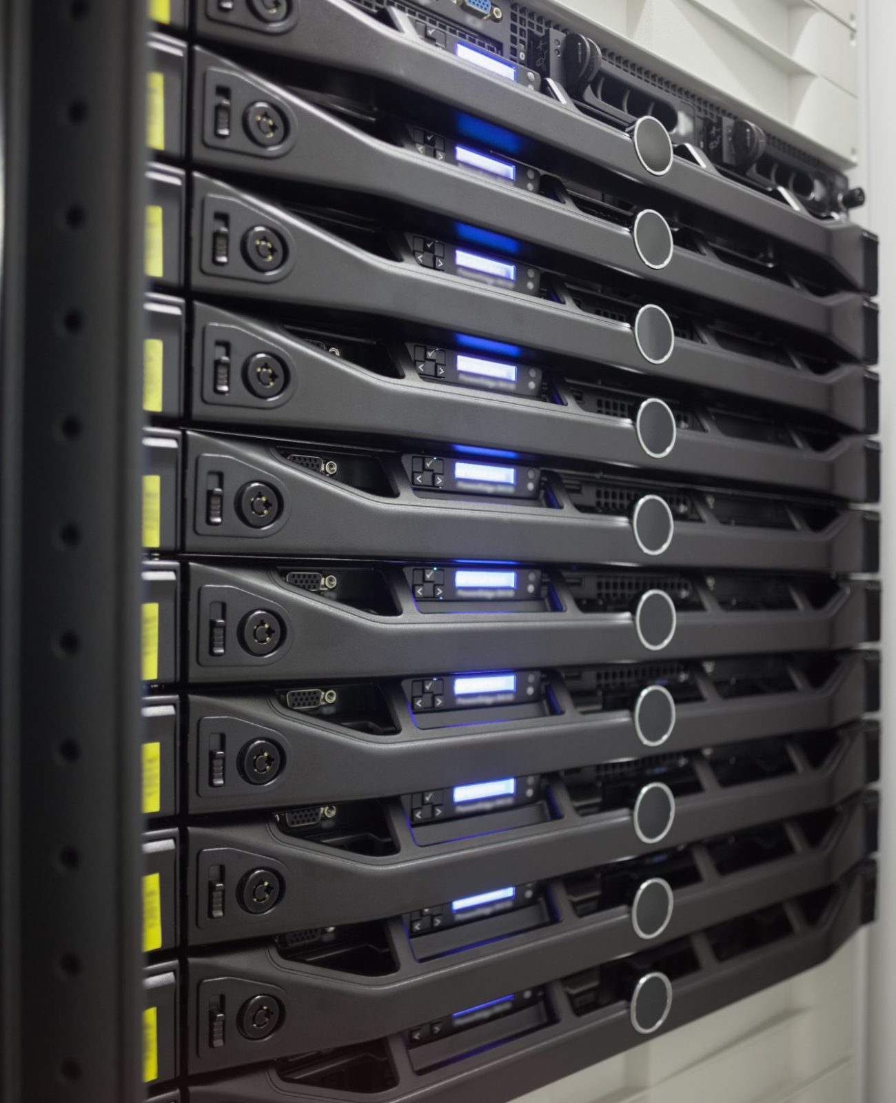 Enterprise rack-mounted servers supporting mission critical data centre infrastructure and technical commissioning services